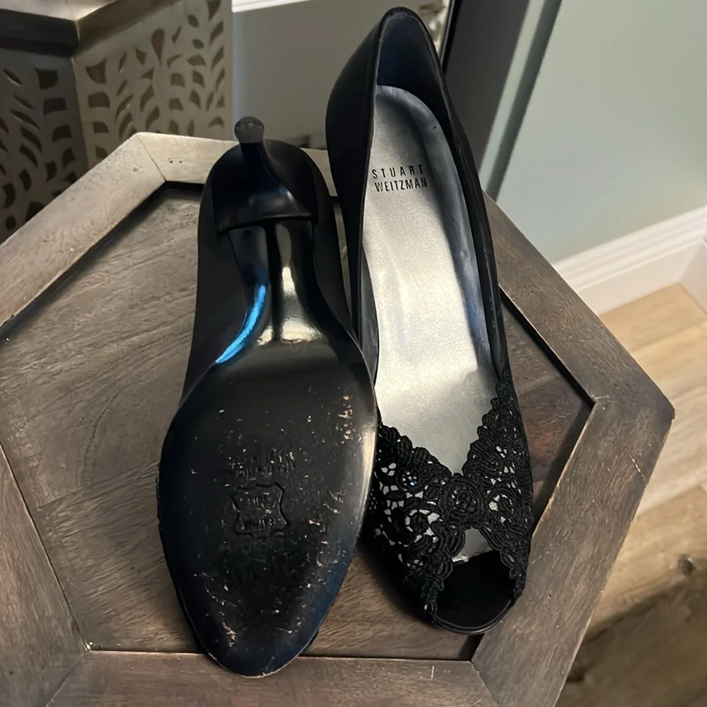 🛑 1 hour sale. Stuart Weitzman, black crochet heels, 9.5 - Picture 9 of 11